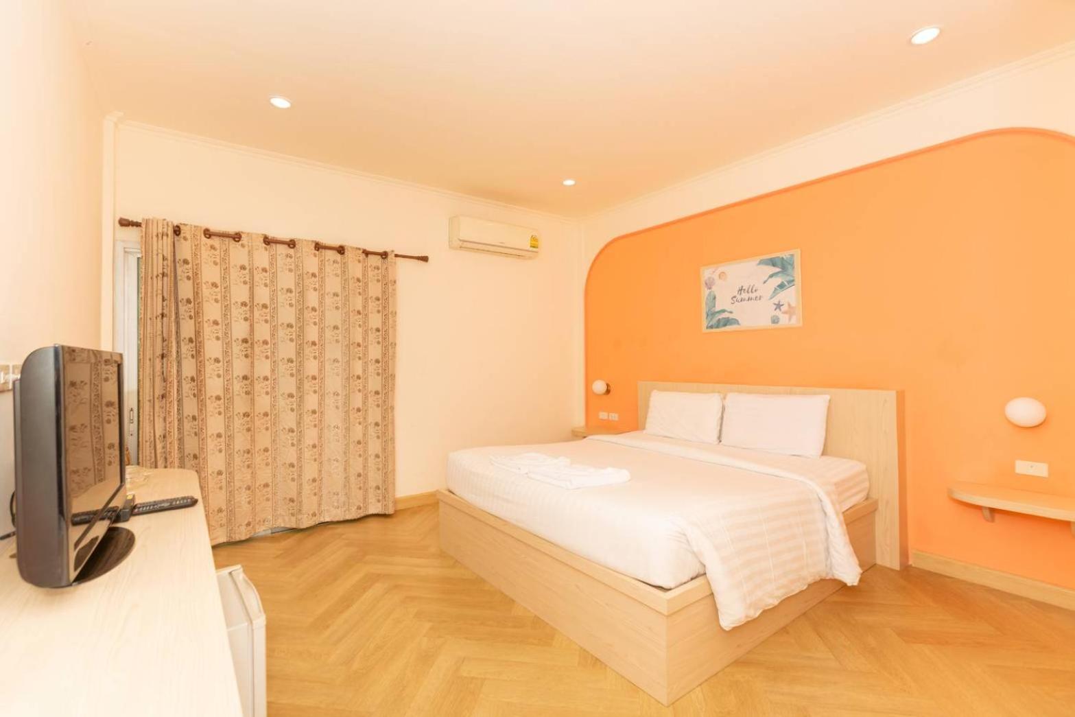 Sky View Hotel Buriram Extérieur photo