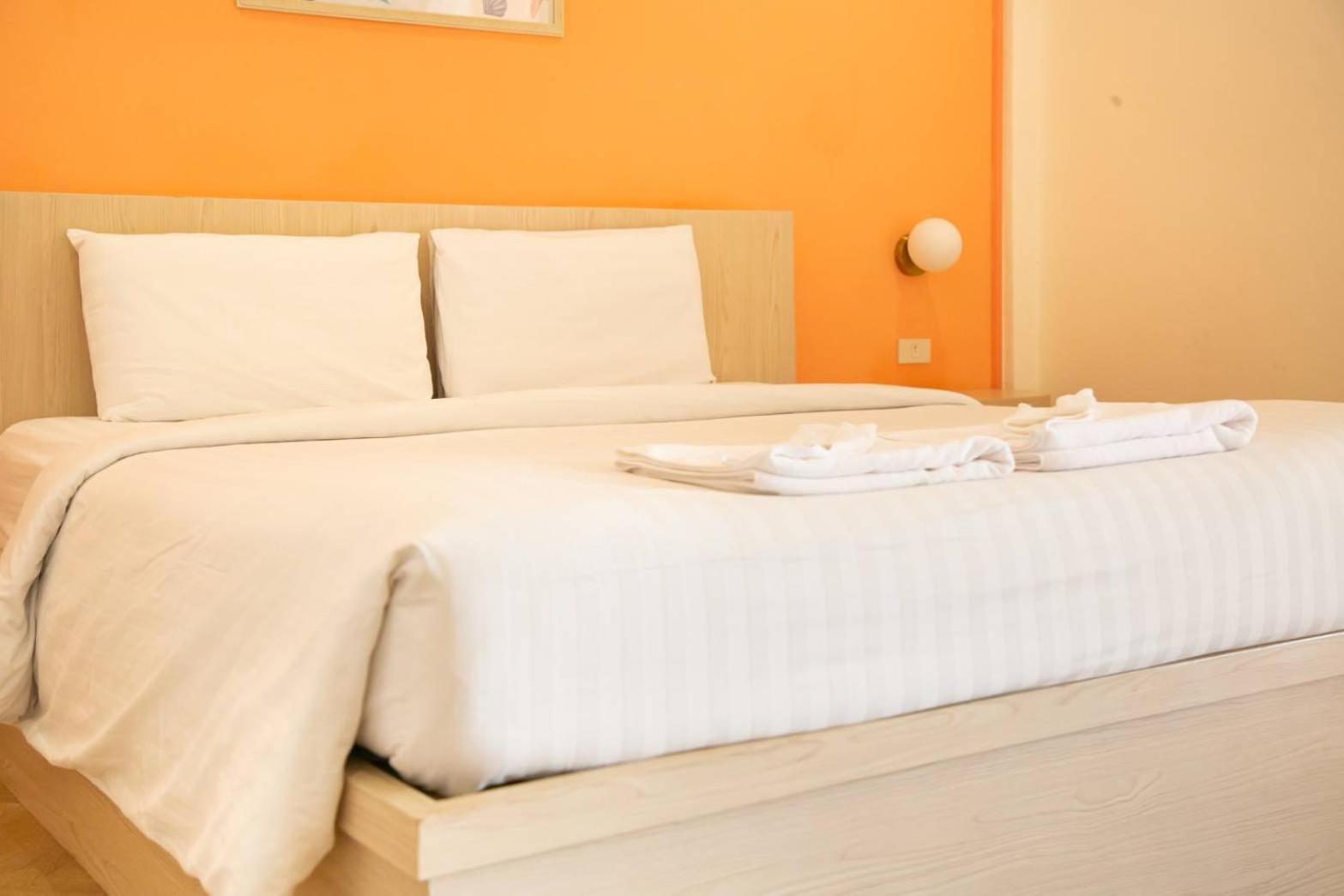 Sky View Hotel Buriram Extérieur photo
