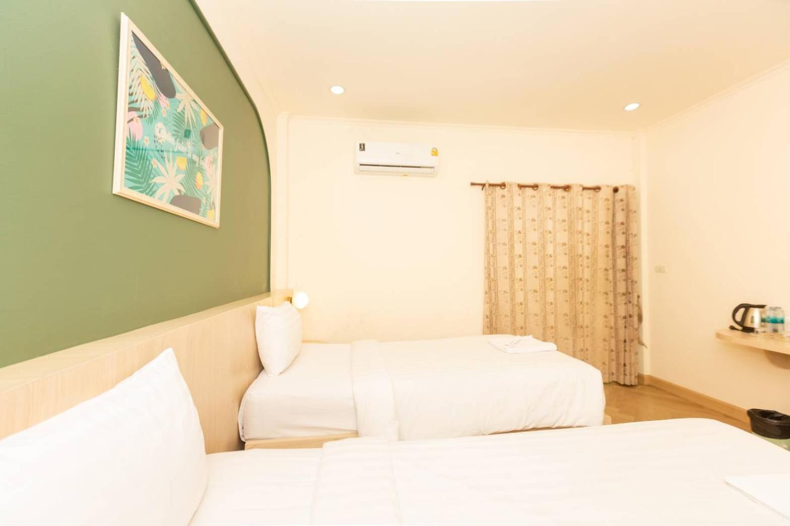 Sky View Hotel Buriram Extérieur photo