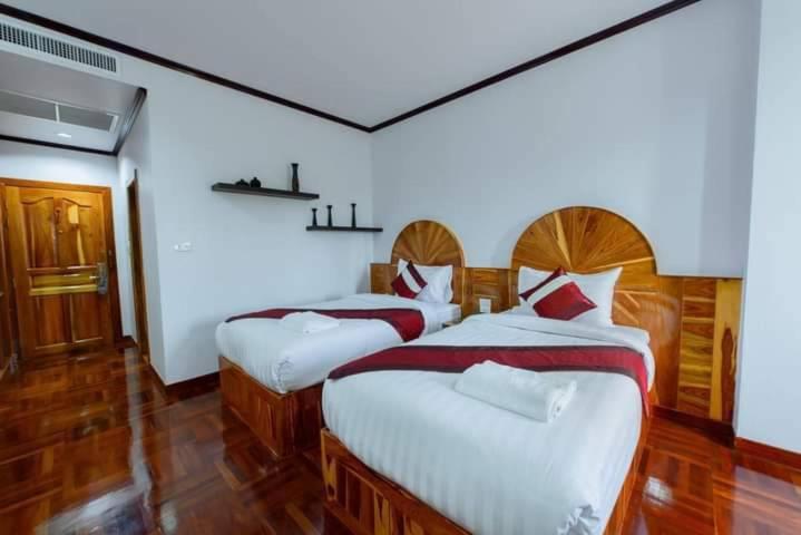 Sky View Hotel Buriram Extérieur photo